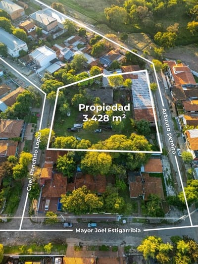 EN VENTA AMPLIO TERRENO A 3 CUADRAS DE SANTA TERESA