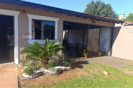 CASA AMOBLADA EN KM 8 ACARAY BARRIO SAN JUAN 