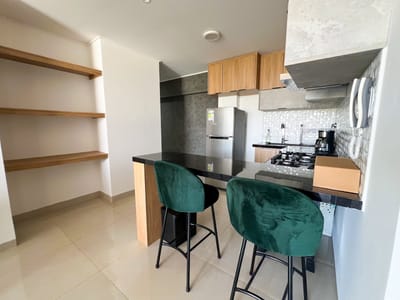 Departamento amoblado de 2 dormitorios en alquiler, condominio Stanza Equipetrol