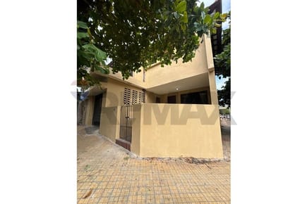 Alquilo Casa De 3 Habitaciones - San Roque, Asunción, Paraguay