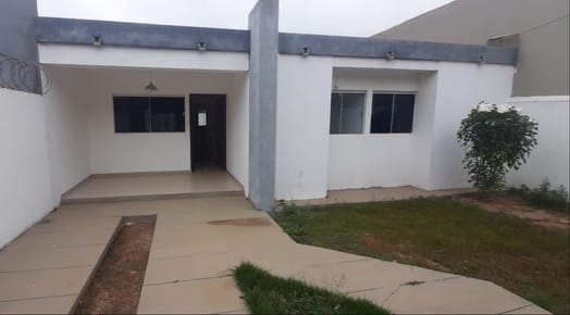 CASA DE 3 DORM ZONA NORTE