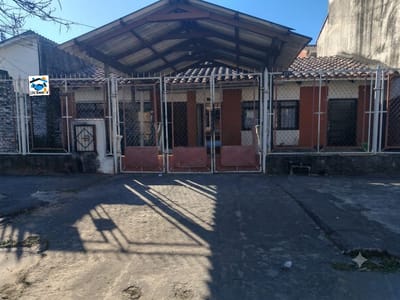 CASA EN VENTA CON AMPLIO TERRENO