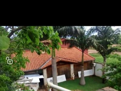 VENDO HERMOSA PROPIEDAD EN BARRIO SAN MIGUEL – SAN LORENZO