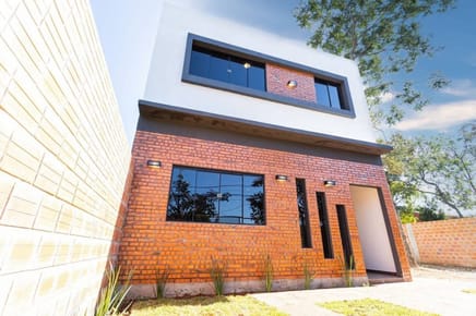 VENDO HERMOSO DUPLEX A ESTRENAR EN SAN LORENZO