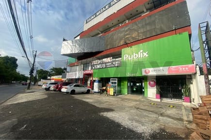 LOCAL COMERCIAL S/ LA AVDA. CHOFERES DEL CHACO EN ALQUILER