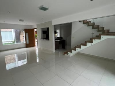 EN VENTA CASA DE 3 DORMITORIOS EN ITA ENRAMADA