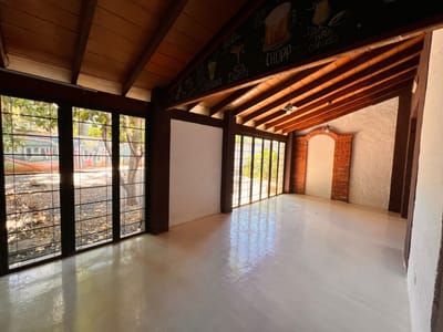  En venta Residencia en Fernando de La Mora-Zona Norte.