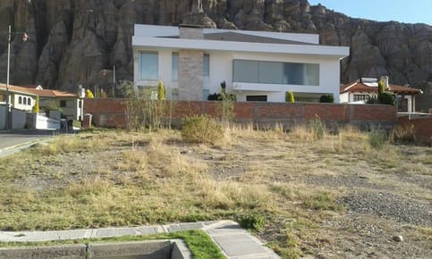 EXCLUSIVO TERRENO EN URBANIZACIÓN PRIVADA