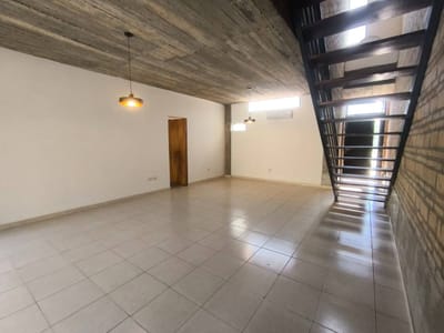 Vendo Duplex de 3 dormitorios estilo industrial zona Laguna Grande