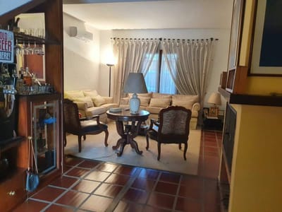 CASA EN VENTA | YCUÁ SATÍ   ASUNCIÓN