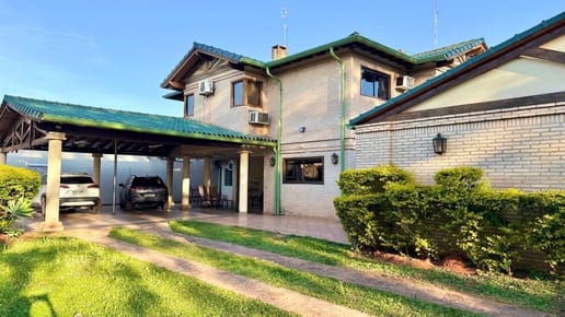 VENDO RESIDENCIA EN SAN LORENZO