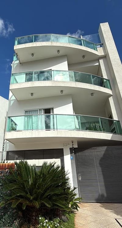 Amplio Dpto De 2 Habitaciones Y Areas De Servicio