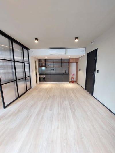 Venta Departamento De 1 Dorm. Con Cochera. Las Mercedes