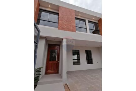 VENDO DUPLEX PAREADOS - LUQUE - LOMA MERLO