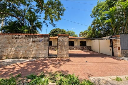 Casa con Terreno de 361 m2 Barrio San Jorge