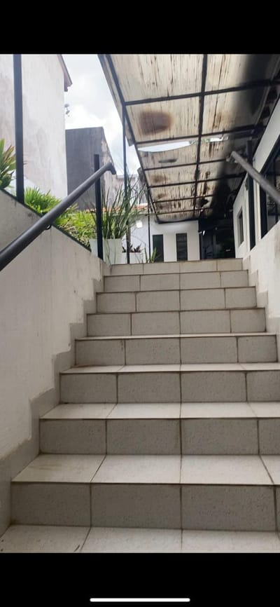 Vendo propiedad en el centro especial para oficina o vivienda