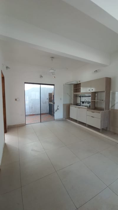 ALQUILER DE DUPLEX EN FERNANDO DE LA MORA ZONA NORTE