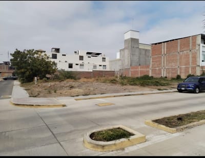AMPLIO TERRENO EN VENTA  – URB. QUINTA ANA MARÍA- PIURA