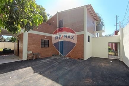 CASA EN VENTA, AREGUA