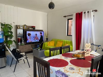 CASA EN ANTICRÉTICO INDEPENDIENTE DE TRES DORMITORIOS 