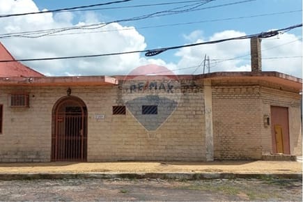 CASA EN VENTA, ASUNCION SAJONIA