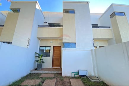 EN VENTA DÚPLEX AMOBLADO Y EQUIPADO - ISLA BOGADO