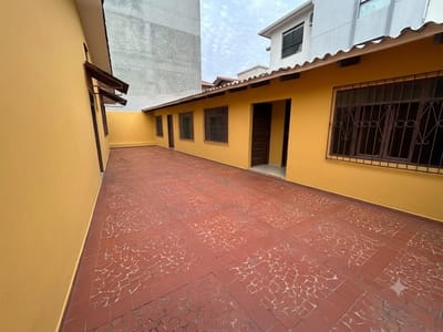 Terreno Premium con dpto en venta zona Norte 