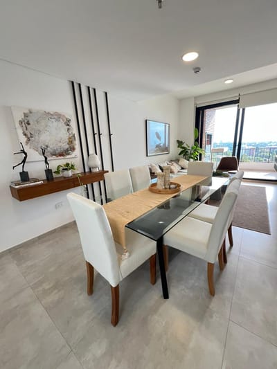 VENDO DEPARTAMENTO DE 3 DORMITORIOS SIN MUEBLES EN VILLA MORRA.