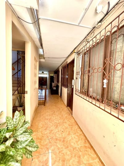 Casa amplia en pleno centro 