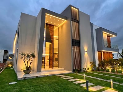CASA A ESTRENAR EN URUBO