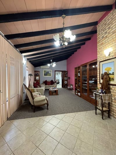 VENTA DE CASA EN FERNANDO DE LA MORA ZONA SUR