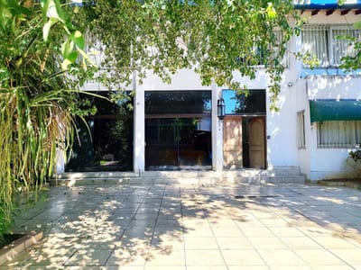 EN VENTA! Residencia exclusiva. Barrio El Dorado- Mburuvicharóga