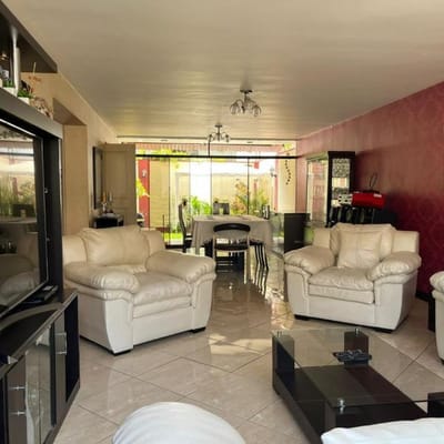 SANTIAGO DE SURCO SE VENDE HERMOSA CASA CODIGO  K