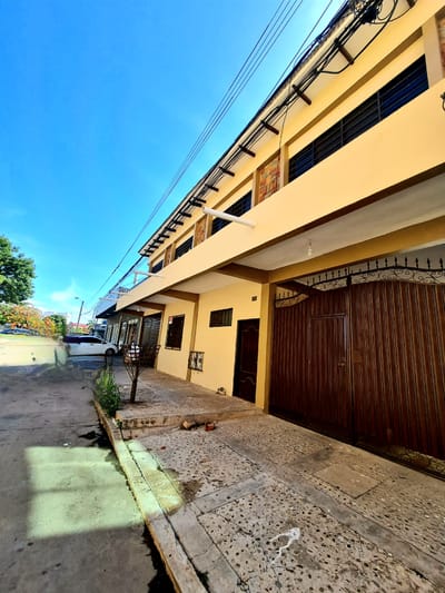 Virgen de Cotoca 4to. Anillo CASA EN VENTA
