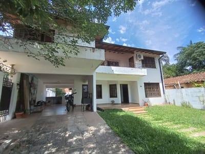 Residencia de 5 dorm en Fernando Sur