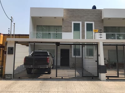 VENDO HERMOSA CASA AV. ALEMANA