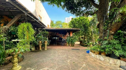 Vendo terreno en ykua sati asuncion- esquina estrategica  Terreno en esquina