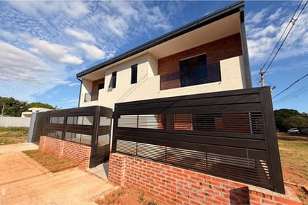 Casa-Venta-Alaska, Laurelty, Luque, Central