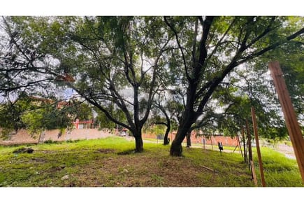  Terreno en Loma Pyta, Asunción Ideal para inversión o desarrollo