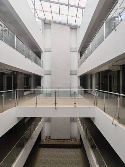 Vendo Local-casona En Cercado De Arequipa. Ideal Instituto, Universidad, Empresa