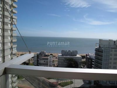 DEPARTAMENTO DE 3 DORMITORIOS CON VISTA AL MAR