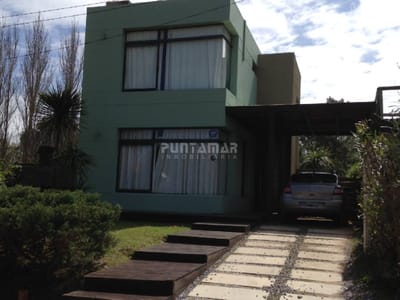 ALQUILER CASA LA BARRA DE 4 DORMITORIOS