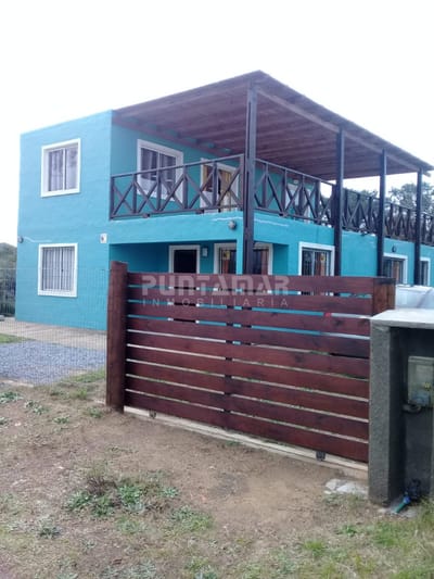 Casa en venta y alquiler en Balneario Buenos Aires