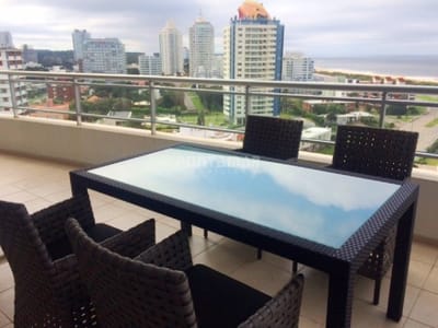 ALQUILER DEPARTAMENTO 3 DORMITORIOS EN PUNTA DEL ESTE
