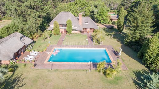 ALQUILER DE RESIDENCIA  6 DORMITORIOS PUNTA DEL ESTE