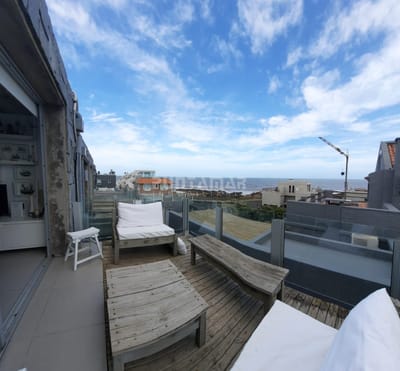 APARTAMENTO DE 4 DORMITORIOS CON INCREIBLES VISTAS AL MAR