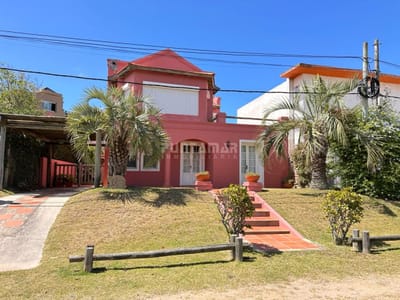 ALQUILER DE CASA   3 DORMITORIOS EN LA BARRA
