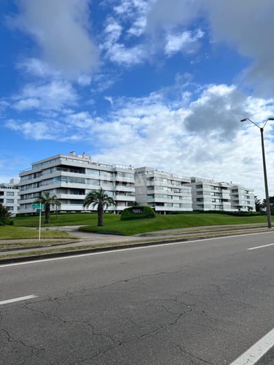 ALQUILER HERMOSO DEPTO 3 DORMÍS  EN PLAYA BRAVA