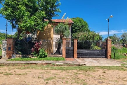 Casa - Venta - Luque, Paraguay