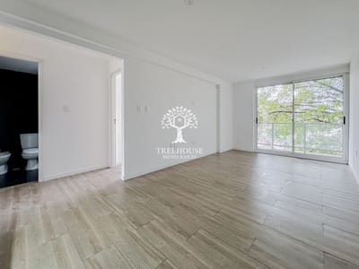Venta apartamento 2 dormitorios con cochera en Tres Cruces